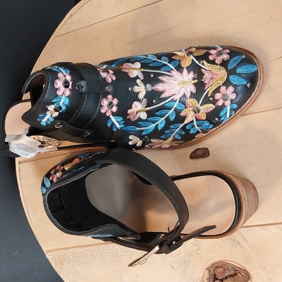 Women's Floral Embroidery Ankle Boots Buckled Backless Western Vintage Style - Picture 4 of 8